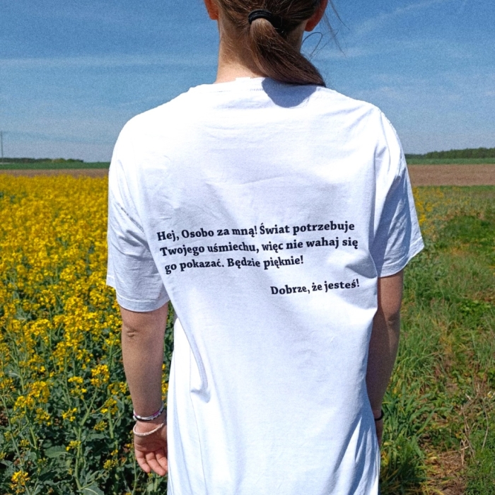 Koszulka oversize Dobrze, że jesteś! pozytywny T-shirt z przesłaniem nosdobro