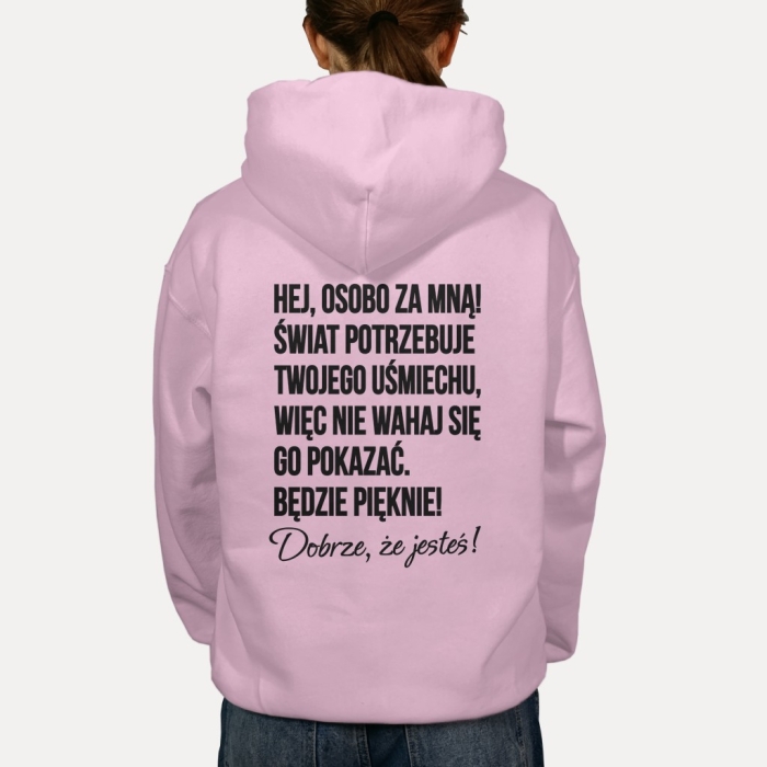 Bluza z przesłaniem oversize z kapturem Hej osobo za mną! – Szerz uśmiech i dobro