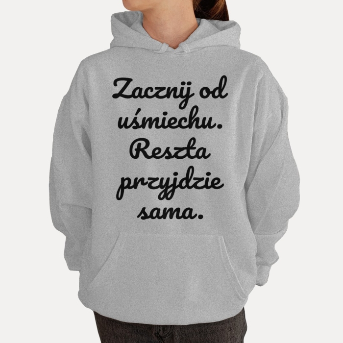 Bluza z przesłaniem oversize z kapturem Zacznij od uśmiechu. Reszta przyjdzie sama.